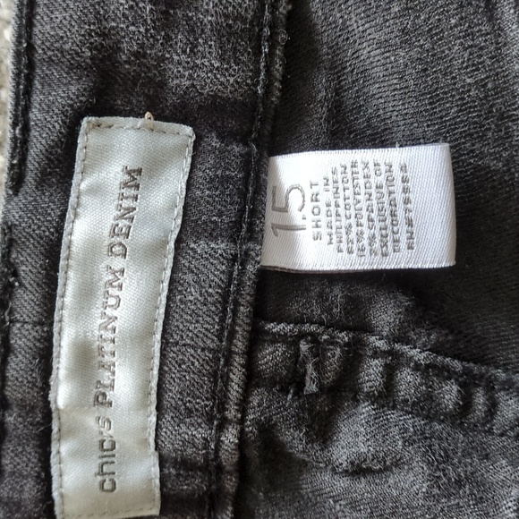Chico's Platinum Denim Ultimate Fit Barely Flare Black Jeans Size 1.5 Short - Picture 2 of 6